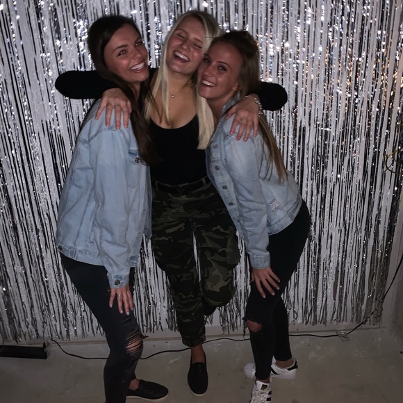 Meet your Posher, Sam - Picture 1 of 1